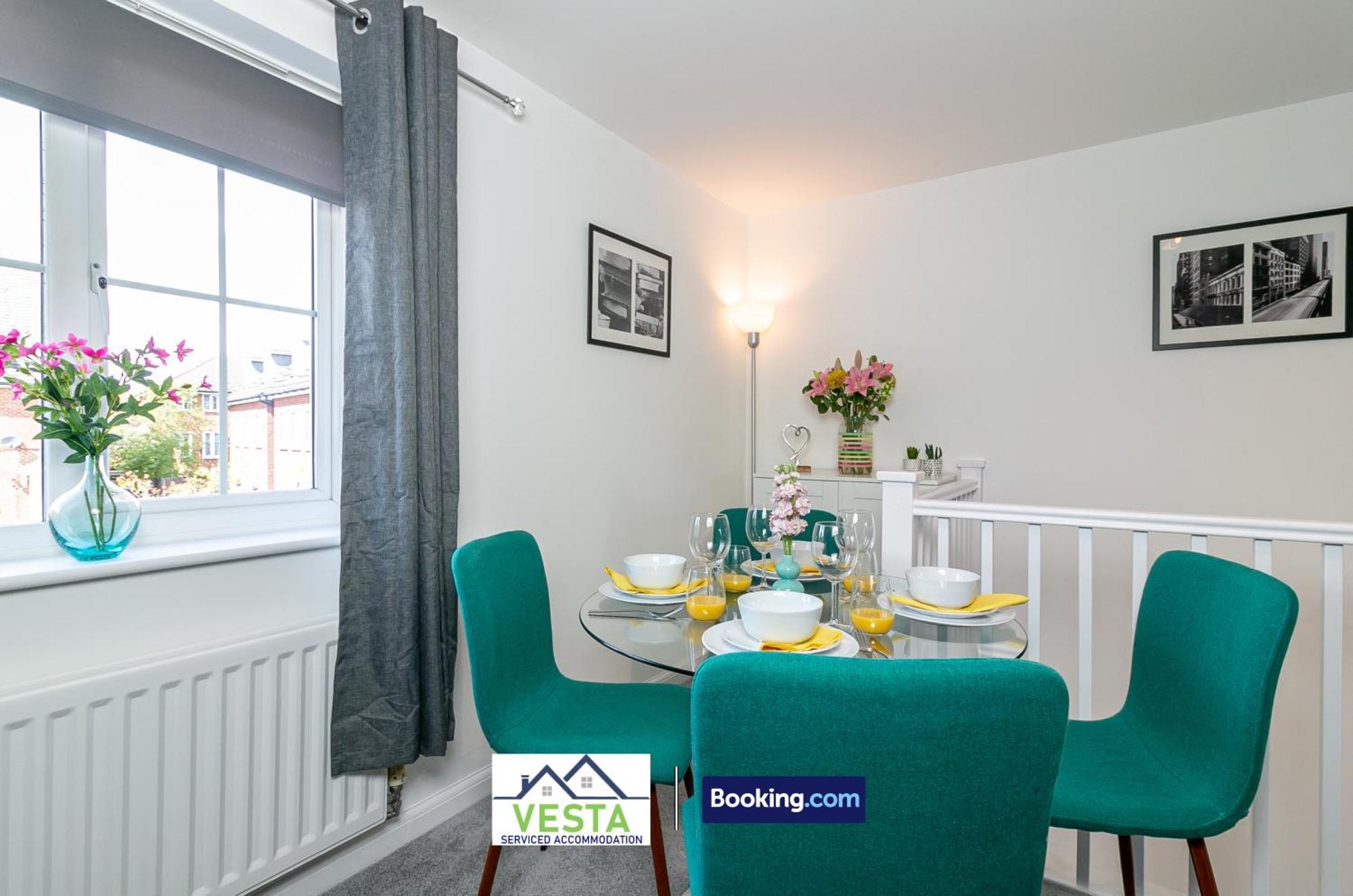 Three Bedroom Apartment By Vesta Serviced Accommodation & Short Lets Hatfield With Free Parking מראה חיצוני תמונה