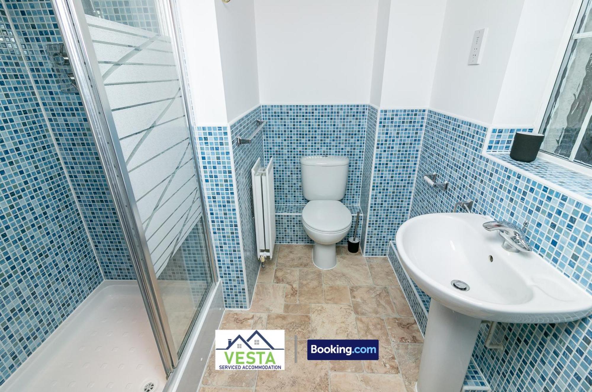Three Bedroom Apartment By Vesta Serviced Accommodation & Short Lets Hatfield With Free Parking מראה חיצוני תמונה
