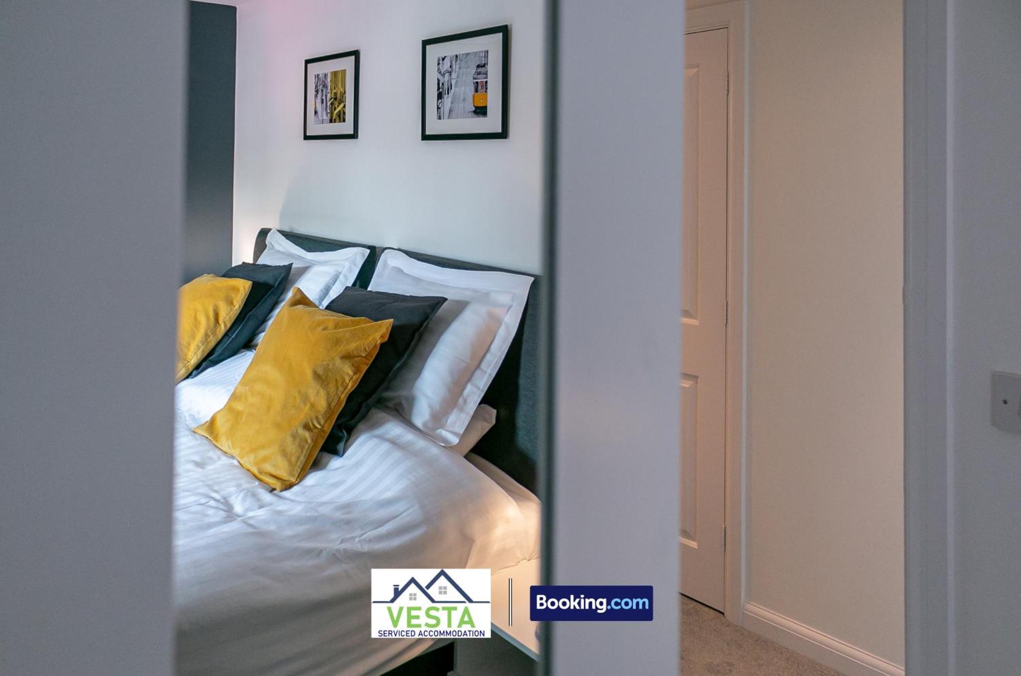 Three Bedroom Apartment By Vesta Serviced Accommodation & Short Lets Hatfield With Free Parking מראה חיצוני תמונה