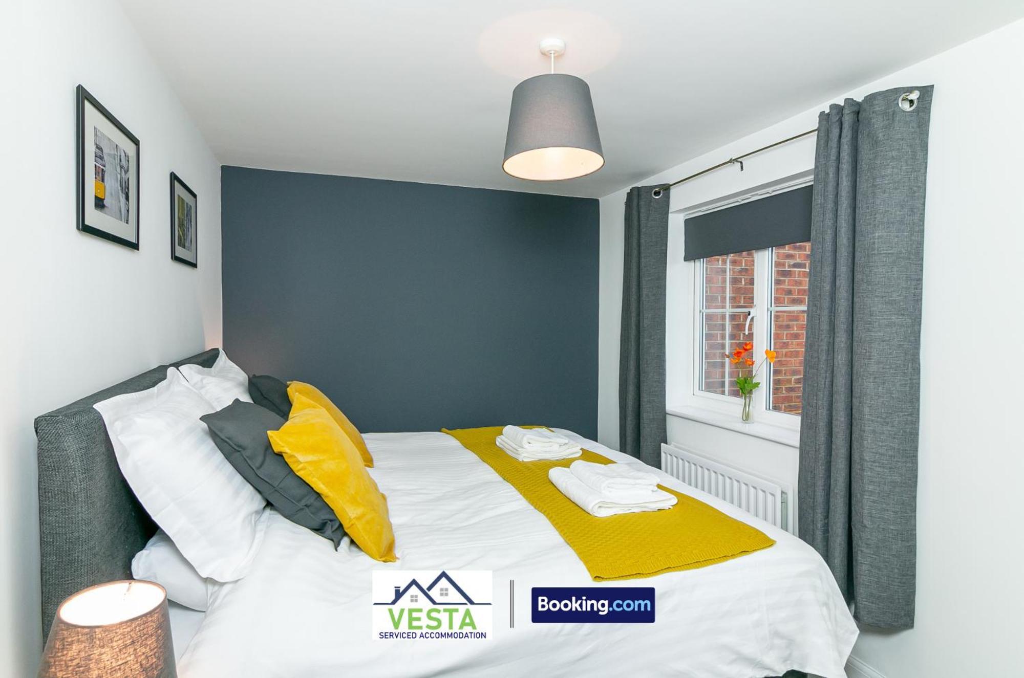 Three Bedroom Apartment By Vesta Serviced Accommodation & Short Lets Hatfield With Free Parking מראה חיצוני תמונה